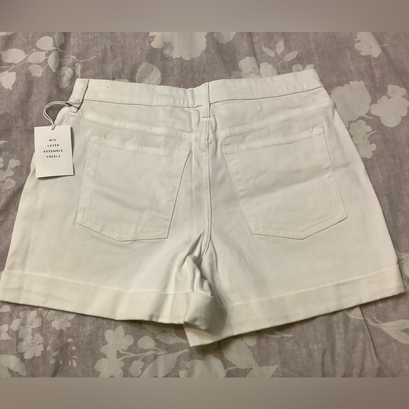 Denim rolled shorts - Picture 2 of 3